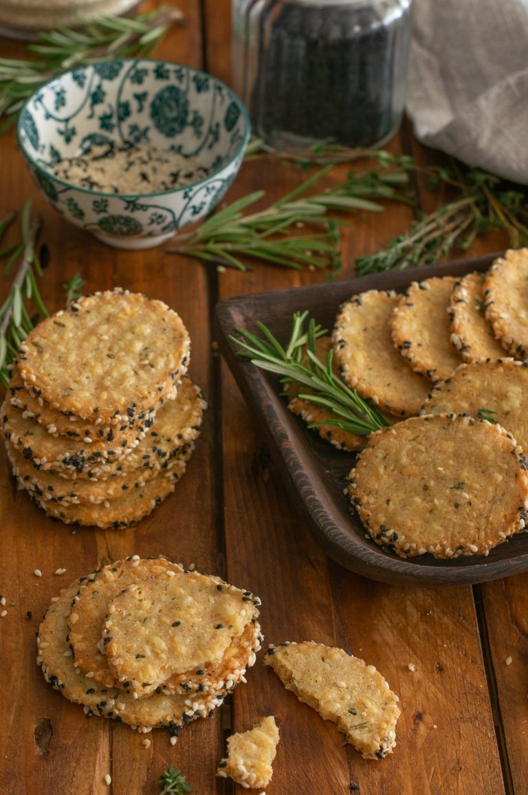 Crackers with cheese and herbs