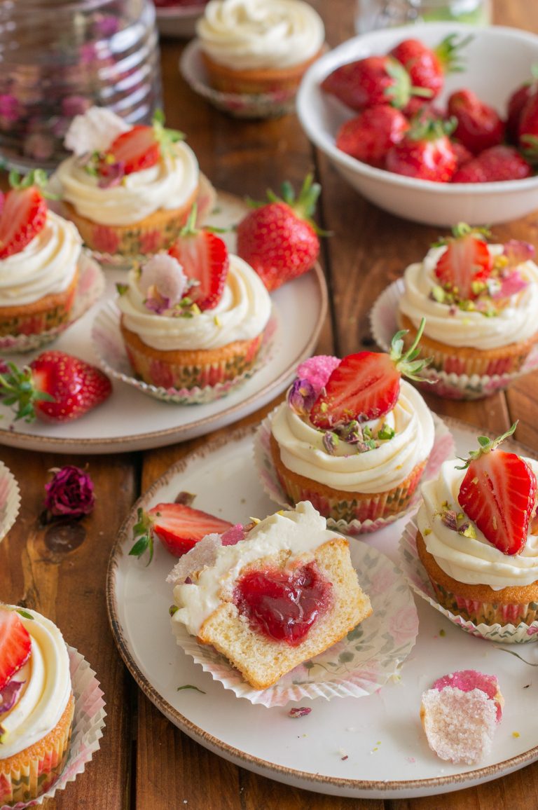 Vanilla cupcakes with strawberry filling and lemon cream